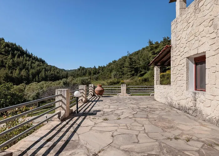 F & B Collection - Loutra Apartman *