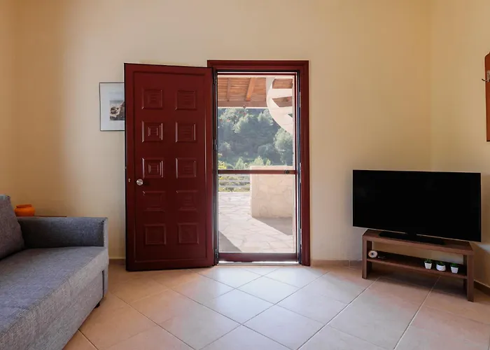 F & B Collection - Loutra Apartman Ajía Paraszkeví