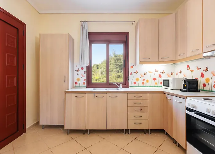 F & B Collection - Loutra *