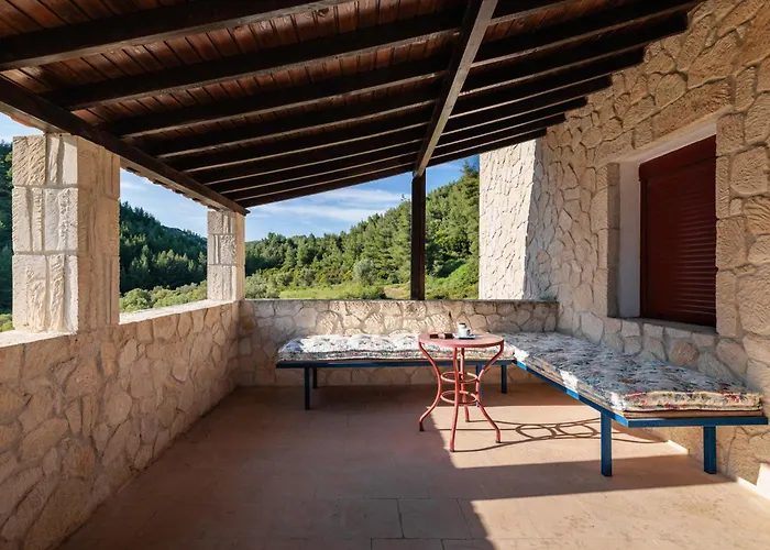 F & B Collection - Loutra Ajía Paraszkeví