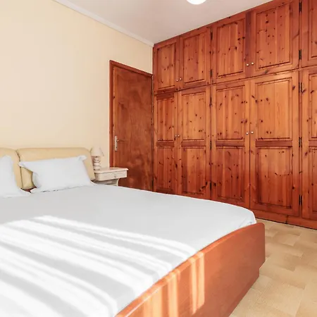 F & B Collection - Loutra