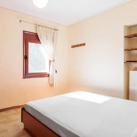 F & B Collection - Loutra *