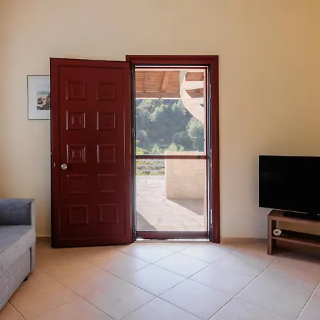 F & B Collection - Loutra 아파트 아기아 파라스케비