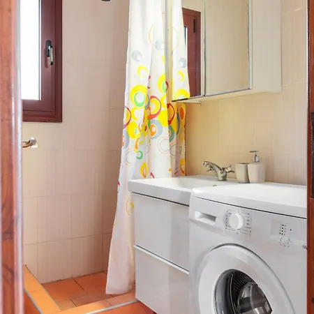 아파트 F & B Collection - Loutra *